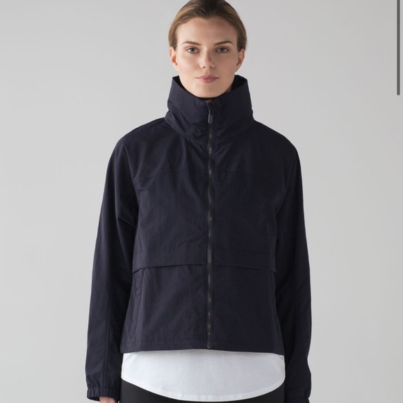 lululemon athletica Jackets & Blazers - Lululemon Effortless Jacket 6/Midnight Navy